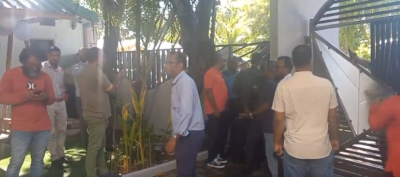 ފުލެޓު ލިސްޓު ނުނެރެ ލަސްވާތީ އާންމުން ހައުސިން މިނިސްޓްރީއަށް ވަދެ، މުޒާހަރާ ކުރަނީ