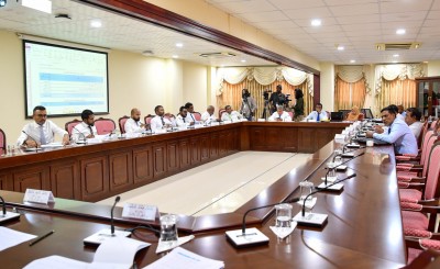 އާމްދަނީ ހޯދޭނެ ކައުންސިލްތައް ގިނަ، އޮޑިޓް އޮފީހުން ހުށަހެޅީ ބްލޮކް ގްރާންޓް ދޭ އުސޫލު ބަދަލުކުރަން