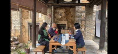 މި މީހުން ތާރީޚު ބުނެދެނީ މާ ތަފާތުކޮށް، މި ގޮތް ދަސްކުރަންޖެހޭ