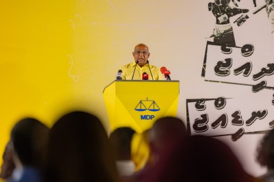 ވަގުތީ މެޑެއްޔެއް ޖަހަން، ސިނާއަތެއް ފުނޑާލުމަކީ ރައްޔިތުންގެ ފަޅިއަށް އެރުމެެއްނޫން: ޝާހިދު