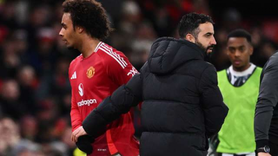 45 އަހަރު ތެރޭ ނުވާ ކަމެއް؛ އޯލްޑް ޓްރަފޯޑްގައި ޔުނައިޓެޑަށް ޖެހިޖެހިގެން ތިންވަނަ ބަލި