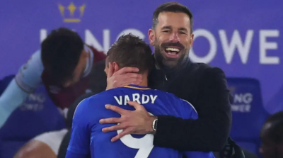 ނިސްޓެރޯއީގެ ކޯޗު ކަމުގެ ދަށުން ލެސްޓާ ކުޅުނު ފުރަތަމަ މެޗު ކާމިޔާބު ކޮށްފި