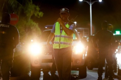 ހައްޔަރުކުރި ޑްރައިވަރުންގެ ތެރެއިން އެކަކު ދޫކޮށްލައި، ދެމީހުންގެ ބަންދަށް ފަސް ދުވަސް