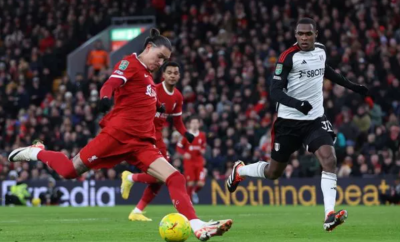 މޮޅުވިޔަނުދީ ފުލަމްއިން ލިވަޕޫލް ހިފަހައްޓާލައިފި