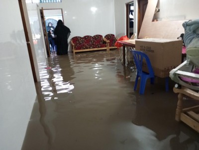 ހެނދުނު ކުރި ބޯ ވިއްސާރައިގައި ހެނބަދޫގެ 75 ގެއަކަށް ބޮޑެތި ގެއްލުންތަކެއް