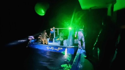 ދިގުވަރަށް ދަތުރު ގޮސް އުޅުނު ބަޔަކު ހާލުގައިޖެހިގެން އެހީތެރިކަން ފޯރުކޮށްދީފި