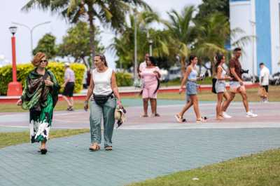 އަހަރުގެ މިހާތަނަށް ލައްކައަކަށްވުރެ ގިނަ ފަތުރުވެރިން ޒިޔާރަތްކޮށްފި