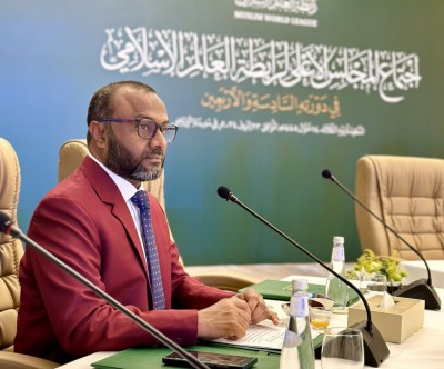 އޮޅުވާލައިގެން ޑޮލަރު ހޯދައި، އުމްރާއަށް ނުދާ ގުރޫޕެއްގެ މައްސަލަ ބަލަނީ