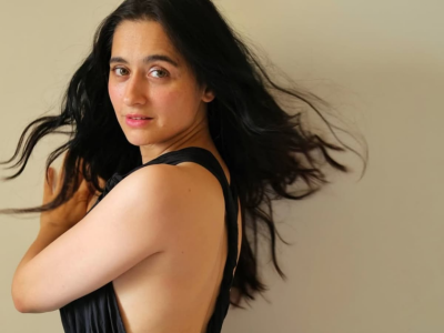 ސަންޖީދާ ހުރީ ލޯބިވެރިއެއްގެ އިންތިޒާރުގައި