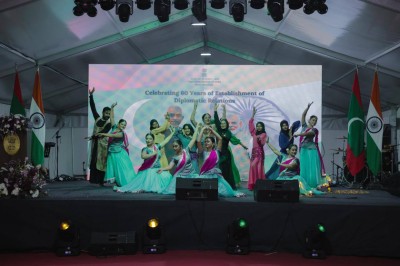 އިންޑިއާގެ 76 ވަނަ ޖުމްހޫރީ ދުވަސް ރާއްޖޭގައި ކުލަގަދަކޮށް ފާހަގަކޮށްފި