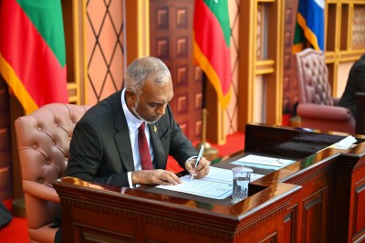 ރައީސްގެ މަރުހަބާ ޓްރަމްޕަށް؛ ވިދާޅުވީ ސުލްހައަށް ޓަކައި ގުޅިގެން މަސައްކަތް ކުރައްވާނެ ކަމަށް