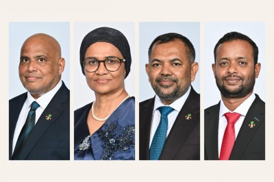 ކެބިނެޓަށް ގެނައި ބަދަލާއެކު ވަޒީރުންގެ މަސްއޫލިއްޔަތުތައް ބަދަލުކޮށް ރުހުން ހޯދަން މަޖިލީހަށް