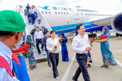 52 ދަތުރު ހިލޭ ދޭ، ބޮޑު ގިވްއަވޭއެއް އެމްއެމްޕީއާރުސީއިން ފަށައިފި