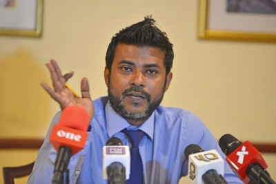 ބްރޯޑްކޮމްއަށް ލާން ރައީސް އެދިވަޑައިގަތް މުއާޒު އިންޓަވިއުއިން ކަޓަައިފި