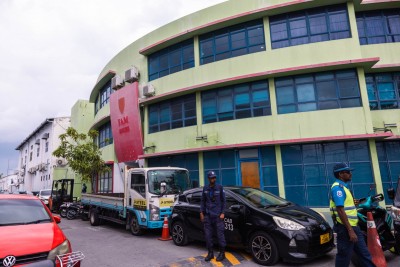 އެފްއޭއެމްގެ ޚިޔާނާތް: އަމީން ކޮންސްޓްރަކްޝަނަށް ދައުވާކޮށް، އެއް މިލިއަން ޑޮލަރު ނަގައިދޭން އެދިއްޖެ