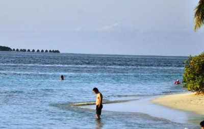 ރިޒޯޓެއްގެ މުވައްޒަފަކު ސްނޯކްލިންއަށް ގޮސް އުޅެނިކޮށް ގެއްލިގެން ހޯދާތާ 24 ގަޑިއިރު