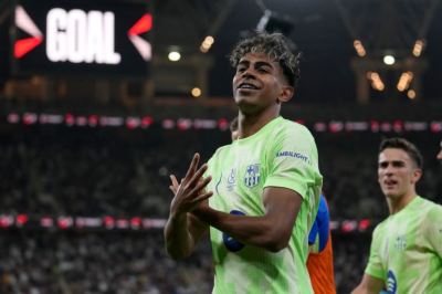 ބާސާ ހަމަޖެހިލައިގެން ސްޕެނިޝް ސުޕަ ކަޕްގެ ފައިނަލަށް