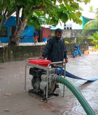 އަނެއްކާވެސް ނިލަންދޫގައި ފެންބޮޑުވެ އަށް ގެއަކަށް ފެންވަދެއްޖެ