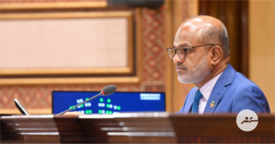 ދަރަނި ނުދެއްކުން ފެޝަނަކަށްވެއްޖެ، ގާނޫނު އިސްލާހުކުރާނަން: ނާޒިމް