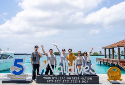 ޗައިނާ މާކެޓަށް ފެމިލަރައިޒޭޝަން ދަތުރެއް ބާއްވައިފި