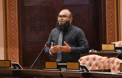 ސްކޫލު ދަރިވަރުންގެ ތުނބުޅި ބޭލުވުން ހުއްޓުވަންޖެހޭ: ހުސައިން