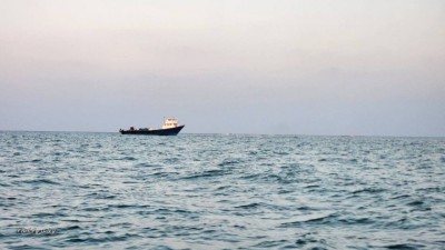 200 ބަސްތާ ސިމެންތިއާއެކު މަކުނުދޫ ފަރަށް ބޯޓެއް އަރައިފި