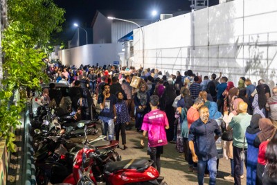 މަސްދަޅު ކޭސް ހޯދަން އަރައި ތިބި ސަފުގެ ކޮޅާކޮޅު ނުފެނޭ!