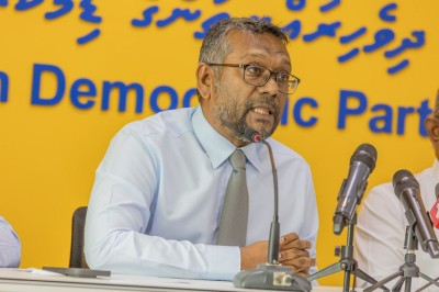 ފަނޑިޔާރުން މަދުކުރުން: ފައްޔާޒު ގޮވާލެއްވީ މެންބަރުންނާއި ޖުޑިޝަރީން ދެކޮޅަށް ތެދުވާން