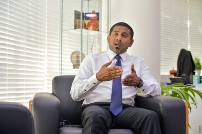 ދުންފަތާ ދުރުވިތާ 2 އަހަރު: މަހުލޫފް ވިދާޅުވީ ހައްޓަށް ވެސް ޖީބަށް ވެސް ލުއިކަމަށް