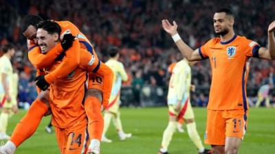 ސްޕެއިން އާއި ނެދަލަންޑްސްގެ ފުރަތަމަ ކުރިމަތިލުން އެއްވަރު