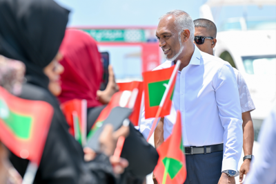 ބާރުތައް އޮންނާނީ ވެރިންގެ މުށުތެރޭގައި؛ ނިޔަތަކީ ވެސް އެއީ