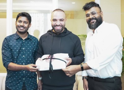 މެދުއިރުމަތީ ފަތުރުވެރިން އިތުރުކުރުމަށް މަޝްހޫރު އިންފުލުއެންސަރު ޚާލިދު ރާއްޖެ ގެނެސްފި