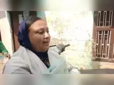 ހޯލީ މެދުކަނޑާލައި ނަމާދަށް ފުރުސަތު ދޭން އެދުމުން އިންޑިއާގެ މޭޔަރަކަށް ފާޑުކިޔުން