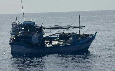 ކަނޑުމަގުން 7 ކިލޯގެ މަސްތުވާތަކެތި އެތެރެކުރަން އުޅުނު 10 ބިދޭސީން ހައްޔަރުކޮށްފި