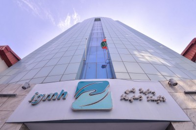 ރަސްދޫން ފިހުނު ޒުވާން ދެމަފިރިން ވެންޓިލޭޓަރަށް ލައިފި