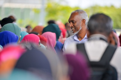 ސަރުކާރު ހިންގުމުގައި އަންހެނުންގެ ހިއްސާ އިތުރުކުރުމަކީ އެންމެ އިސް އެެއް ސިޔާސަތު: ރައީސް