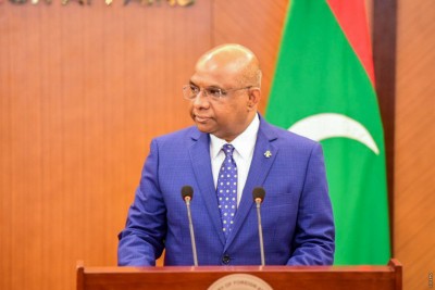ފައިސާ ޗާޕު ކުރަނީ ޚާރިޖީ ސިޔާސަތު ފެއިލްވެ، ބޭރުން ފައިސާ ނުލިބުމުން: ޝާހިދު