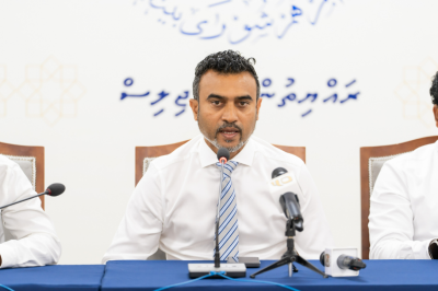 މަޖިލިސް ތަޅުމުގައި އެމްޑީޕީއަށް ބަސް ބުނާނެ ފުރުސަތެއް ނެތް، މިއީ ޑިމޮކްރަސީއެއް ނޫން: ނާޒިލް