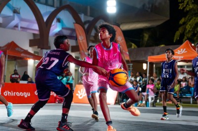 ދިރާގު 3އޮން3 ބާސްކެޓު ޗެލެންޗު މާދަމާ ފަށަނީ