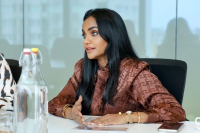 މިނިސްޓްރީން މާލޭގައި އުފާވެރިކަމުގެ ދުވަސް ފާހަގަކޮށް، ހަދިޔާ ބަހަނީ