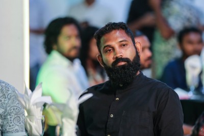 ހުނަރުވެރި ކުޅުންތެރިއެއް، އެއަށްވުރެ އަލިގަދަ ޝަޚުސެއް