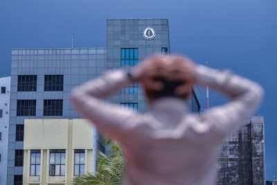 ޕްލޭނެއް ނެތް ނިންމުންތަކާއި ދިވެހި އިގްތިޞާދު: މިއީ ބޮޑު ޖޯކެއް؟