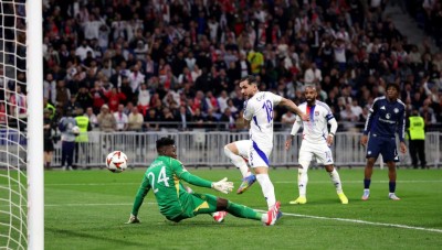 ޔުނައިޓެޑާއި ލިއޯންގެ ކުރިމަތިލުން އެއްވަރު