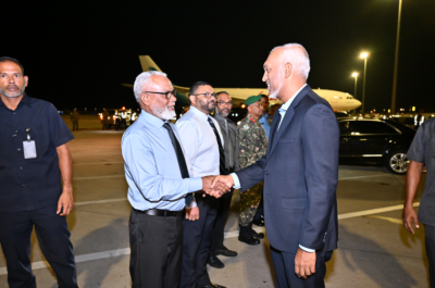 ރާއްޖެއާއި ލިވަޕޫލްގެ ފަތުރުވެރިކަމުގެ ކެމްޕޭން ފެށުމަށް، ރައީސް އިނގިރޭސިވިލާތަށް