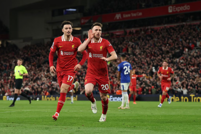 ލިވަޕޫލުން އެވަޓަން ބަލިކޮށް ލީގާ ގާތަށް ޖެހިލައިފި