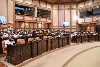 ބޮޑު ޗުއްޓީއަކުން އައިސް، އެއް ޖަލްސާއަށްފަހު، މިއަދުގެ ޖަލްސާ ކެންސަލްކޮށްފި