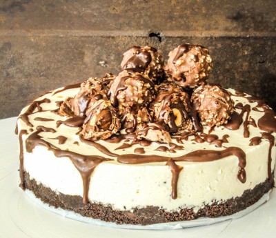 ސަން ބަދިގެ: ފެރާރޯ ރޮޝާ އައިސްކްރީމް ޗީޒްކޭކް