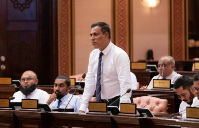 ޑރ. ޝަމްހީދު އެމްޑީޕީގެ ރިޔާސީ ޕްރައިމަރީއަށް ޝައުގުވެރިކަން ފާޅުކުރައްވައިފި