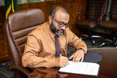 ވަޤުފު ފަންޑު ތަރައްގީކުރަން ބީއެމްއެލް އިސްލާމިކުން 350 މިލިއަންގެ ލޯނެއް ދެނީ