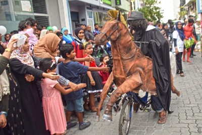 ފިތުރު އީދު ދުވަހު ހަވީރު މާލެއާއި ހުޅުމާލޭގައި ވެހިކަލް ދުއްވުން މަނާ